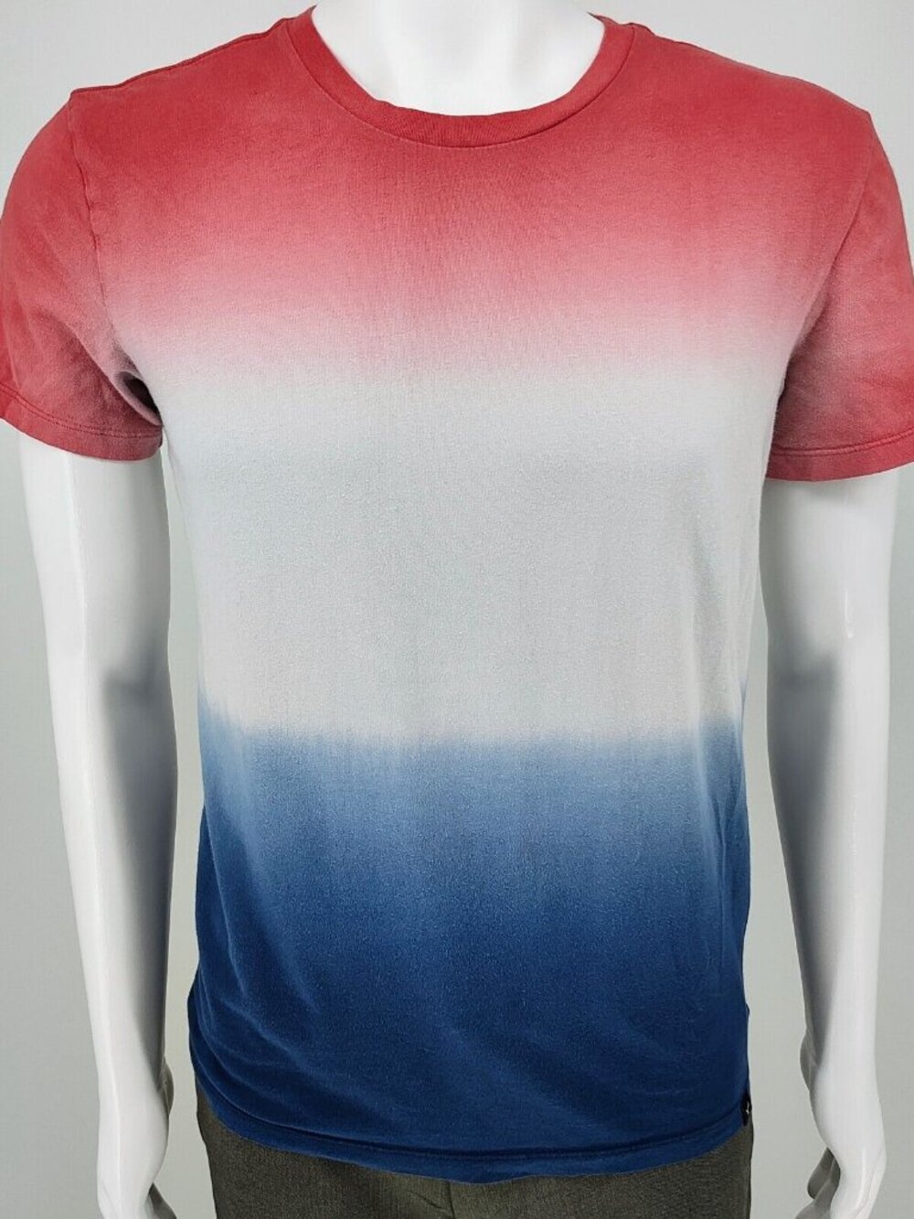 American Eagle Outfitters Men's Red, White,and Blue Hombre Flex T-Shirt (XS)